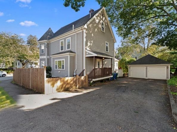 51 Bourne St 51, Newton MA 02466