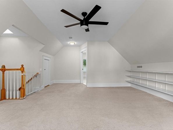 51 Bourne St 51, Newton MA 02466