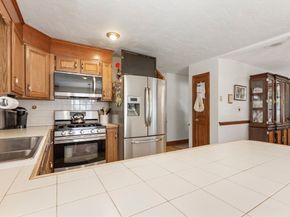 18 Laurel Park, Holbrook MA 02343