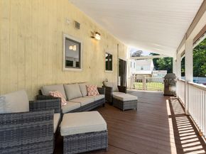 18 Laurel Park, Holbrook MA 02343