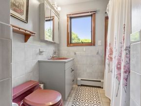 18 Laurel Park, Holbrook MA 02343