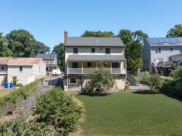 18 Laurel Park, Holbrook MA 02343