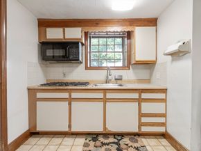 18 Laurel Park, Holbrook MA 02343
