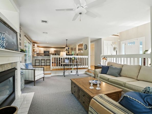 7 Bonnie Ln, Kingston MA 02364