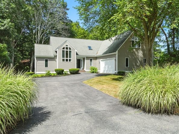 7 Bonnie Ln, Kingston MA 02364