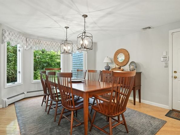 7 Bonnie Ln, Kingston MA 02364