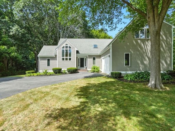 7 Bonnie Ln, Kingston MA 02364