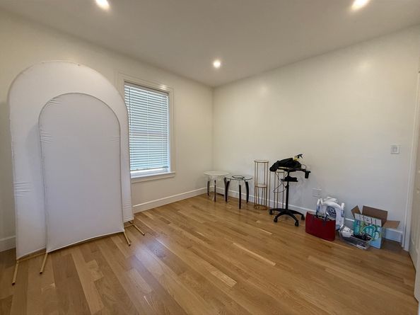 114 Neponset St, Norwood MA 02062