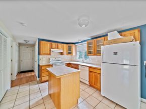 982 Point Rd, Marion MA 02738
