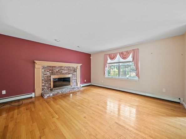 982 Point Rd, Marion MA 02738