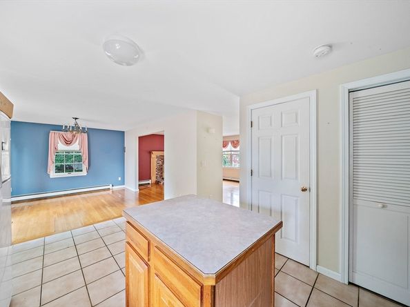982 Point Rd, Marion MA 02738