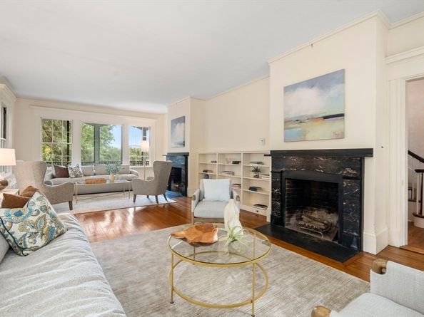 33 Wellington Lane, Belmont MA 02478
