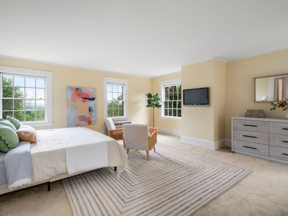 33 Wellington Lane, Belmont MA 02478