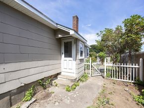 54 Hill Street, Hopedale MA 01747