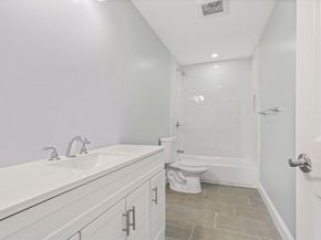 27-29 Camp St, Worcester MA 01603