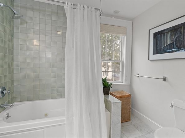 15 High Street D, Rockport MA 01966