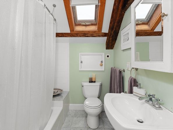 15 High Street D, Rockport MA 01966
