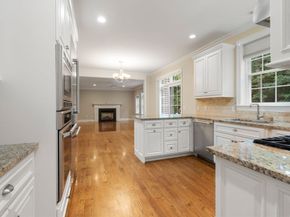 78 Hunnewell St, Wellesley MA 02481