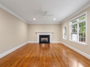 78 Hunnewell St, Wellesley MA 02481