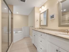 78 Hunnewell St, Wellesley MA 02481