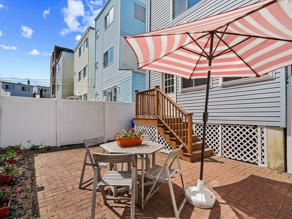 127 Cottage St 1, Boston MA 02128