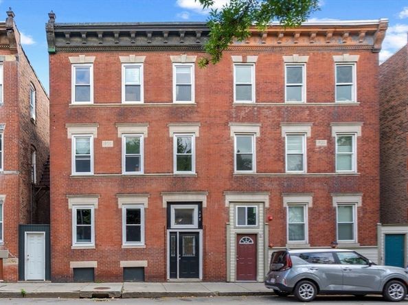 127 Cottage St 1, Boston MA 02128