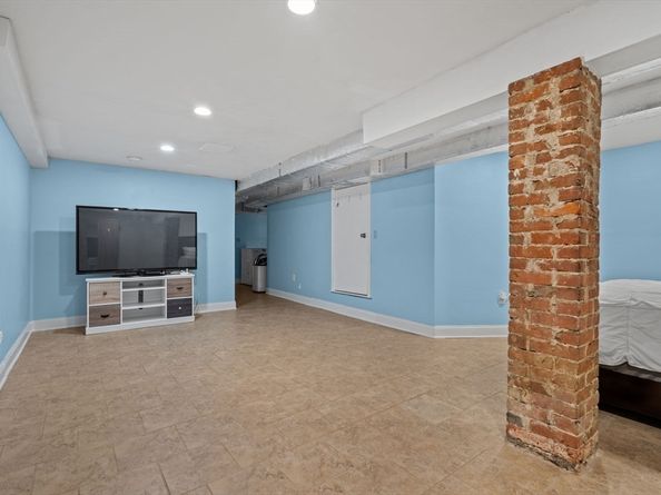 127 Cottage St 1, Boston MA 02128