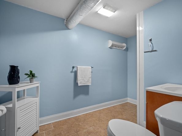 127 Cottage St 1, Boston MA 02128