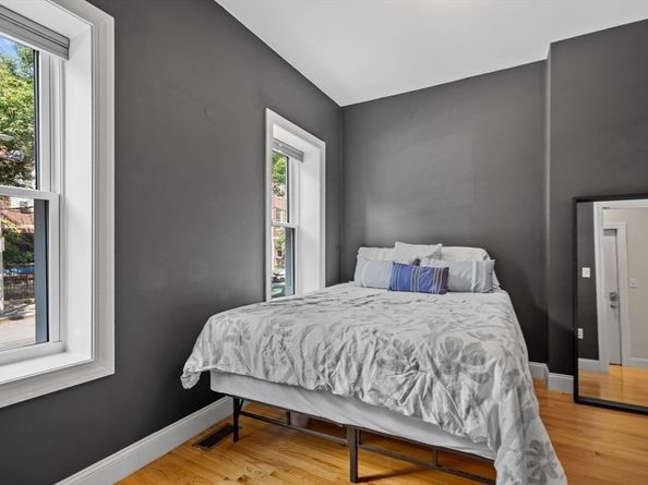 127 Cottage St 1, Boston MA 02128