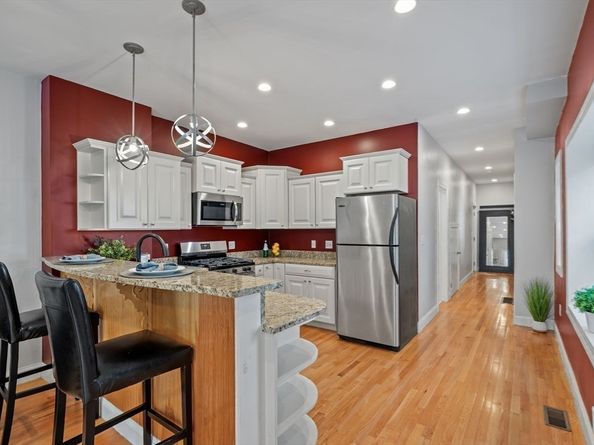 127 Cottage St 1, Boston MA 02128