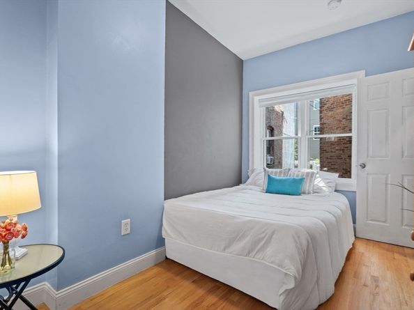 127 Cottage St 1, Boston MA 02128
