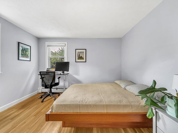 111 Greensboro Rd, Dedham MA 02026