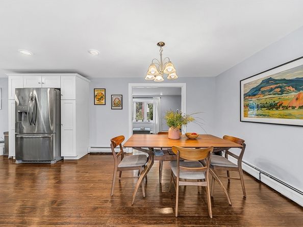 111 Greensboro Rd, Dedham MA 02026
