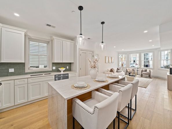 59 Falcon Street 4, Boston MA 02128