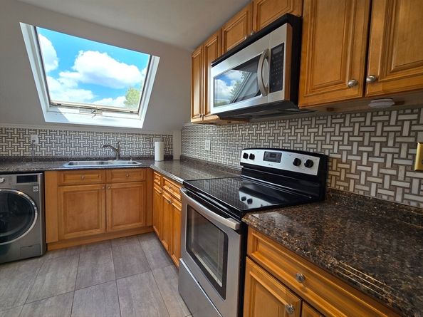 7 Bridge Street 11, Billerica MA 01821