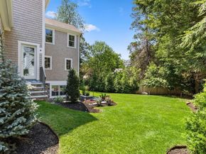 6 Revolutionary Road, Lexington MA 02421