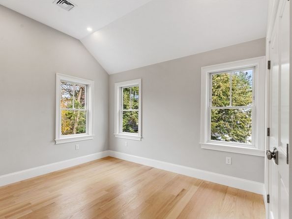 6 Revolutionary Road, Lexington MA 02421