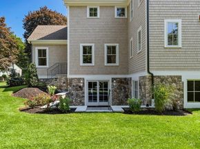 6 Revolutionary Road, Lexington MA 02421