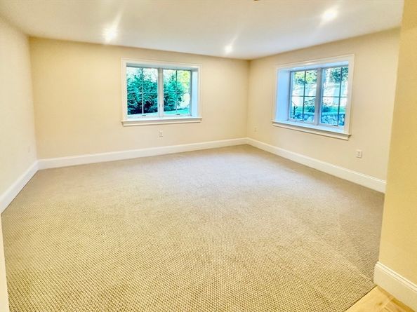 6 Revolutionary Road, Lexington MA 02421