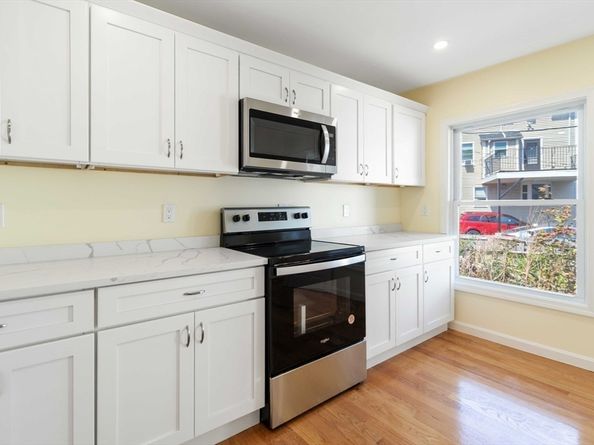 1 Glenwood St 4, Malden MA 02148