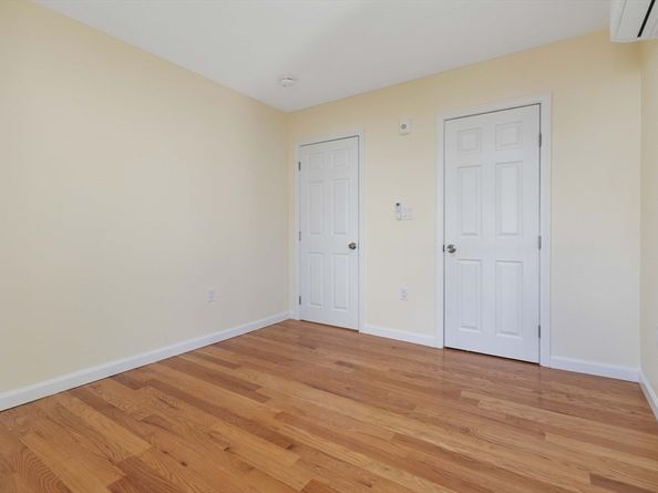 1 Glenwood St 4, Malden MA 02148