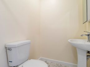 1 Glenwood St 4, Malden MA 02148