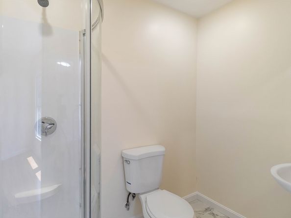 1 Glenwood St 4, Malden MA 02148