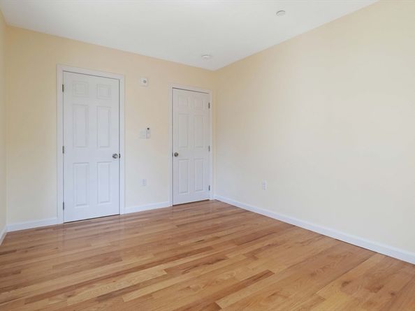 1 Glenwood St 4, Malden MA 02148