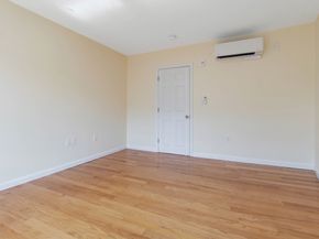 1 Glenwood St 4, Malden MA 02148