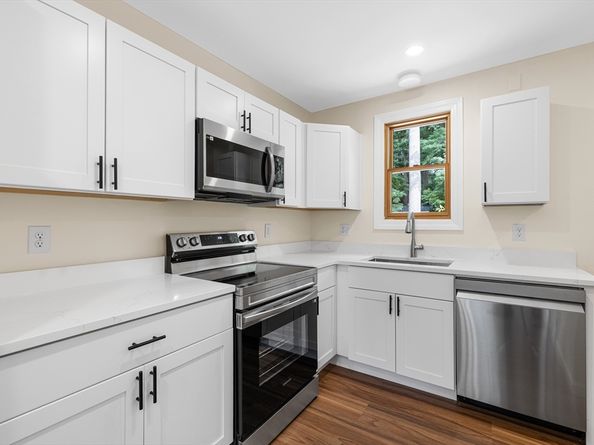 9 Terrace Way, Middleboro MA 02346