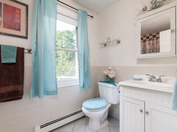 40 Pleasant Street, Carver MA 02330