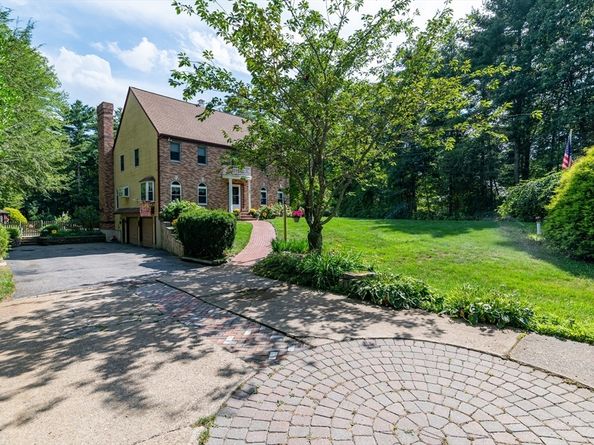 40 Pleasant Street, Carver MA 02330