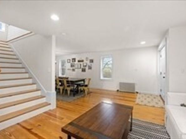 44 Prospect Rd, Plympton MA 02367