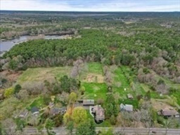 44 Prospect Rd, Plympton MA 02367